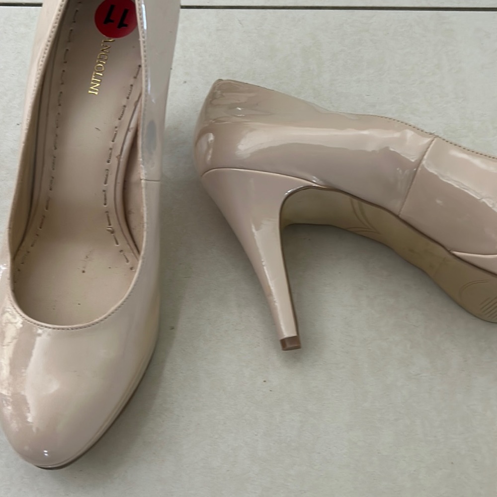 Brand New Cream Patent Size 11 Heels